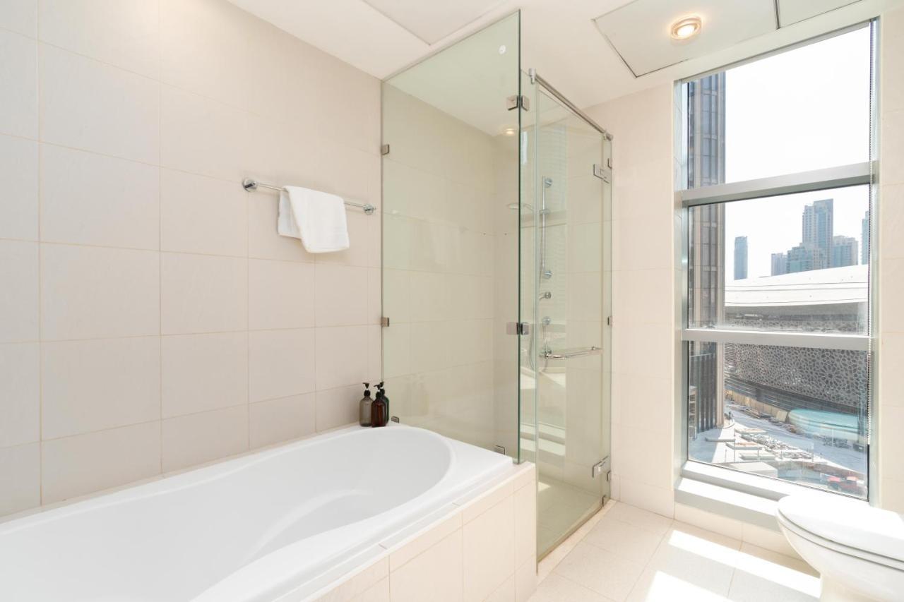 Ultimate Stay / 4 Beds / Full Opera View / Dubai Mall & Burj Khalifa - 5 Min Walk Exterior photo