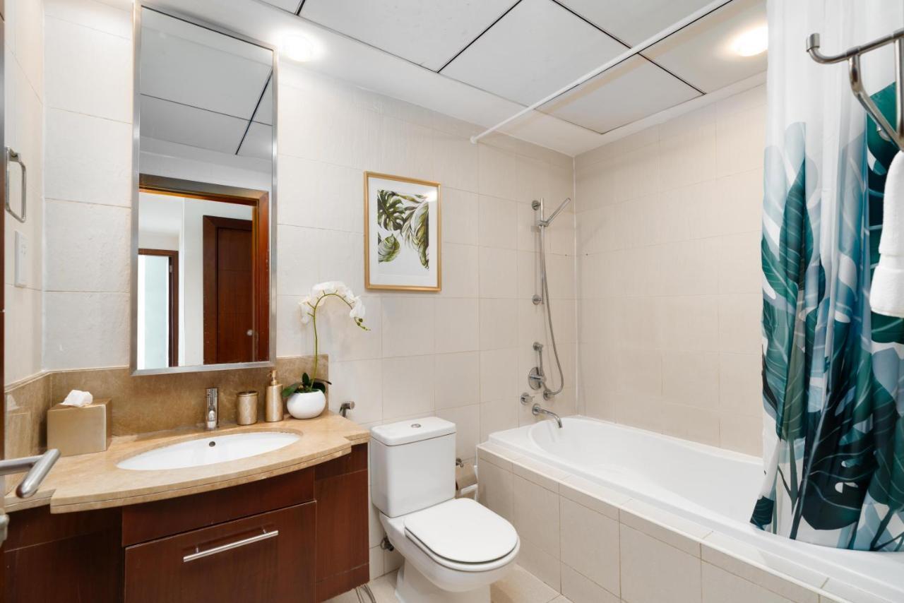 Ultimate Stay / 4 Beds / Full Opera View / Dubai Mall & Burj Khalifa - 5 Min Walk Exterior photo
